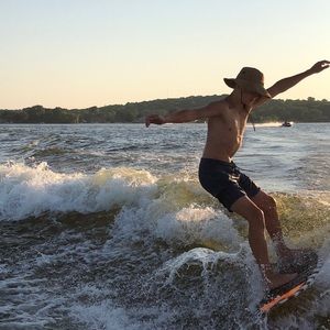 Meet your Posher, Max